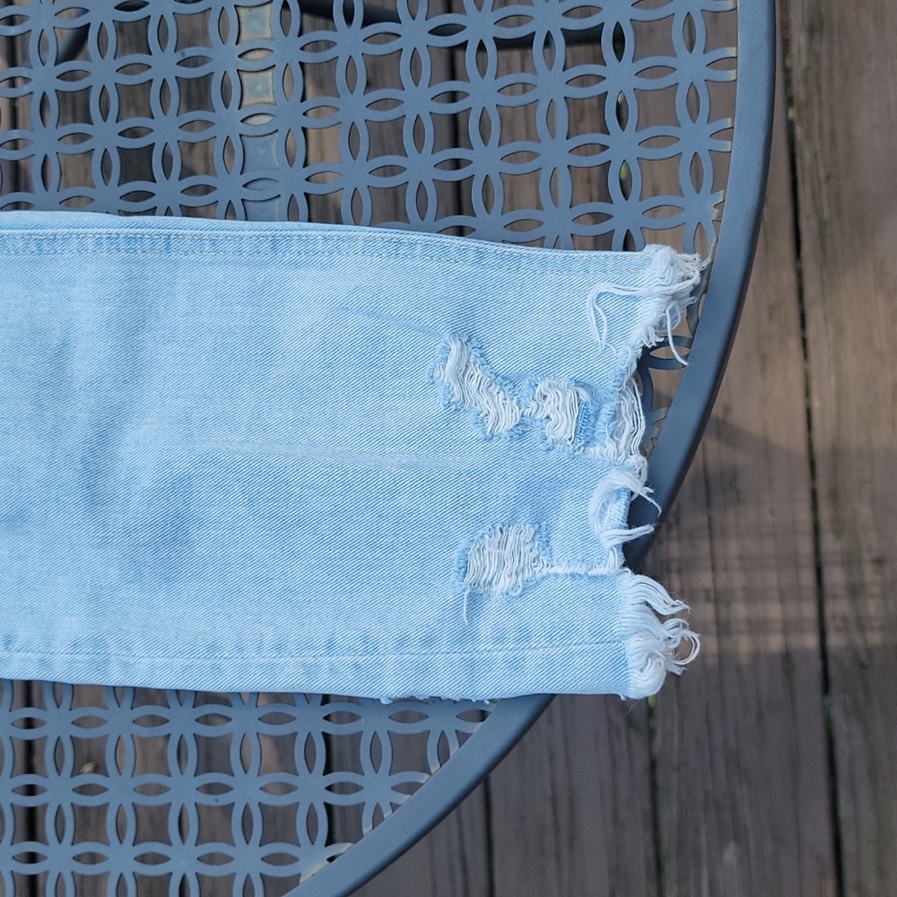 VICI STATEMENT HIGH RISE JEAN - Picture 5 of 8